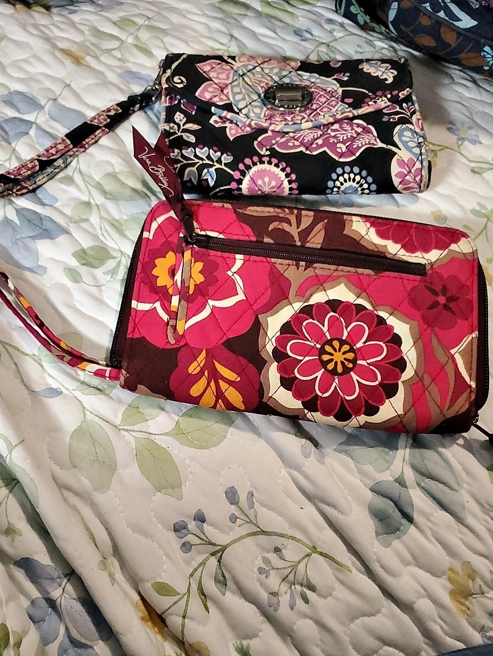 Vera Bradley Floral Zippered Wristlet Cosmetic Bags Multicolor